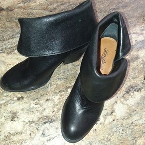 Lucky Brand black leather ankle cuff boot. 6M